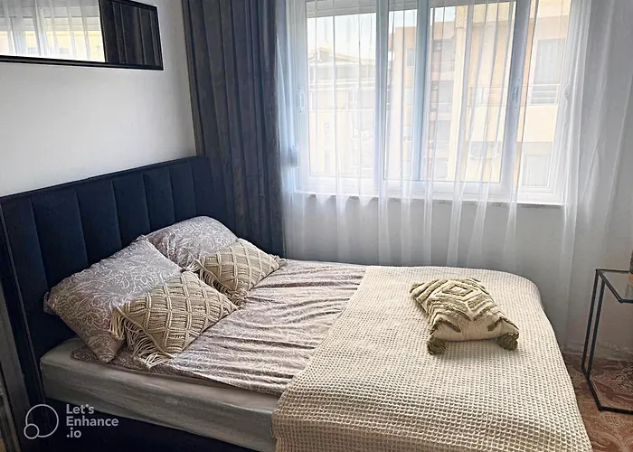 Allo Apartments